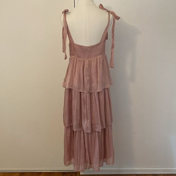 Lush Blush Pink Tie Strap Shimmer Tiered Midi Dress Size Medium - Picture 7 of 14